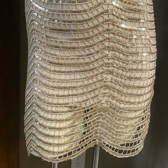 HAODUOYI Gold Sequin Beaded Open Back Short Sleeve Tunic Mini Dress - Picture 11 of 15